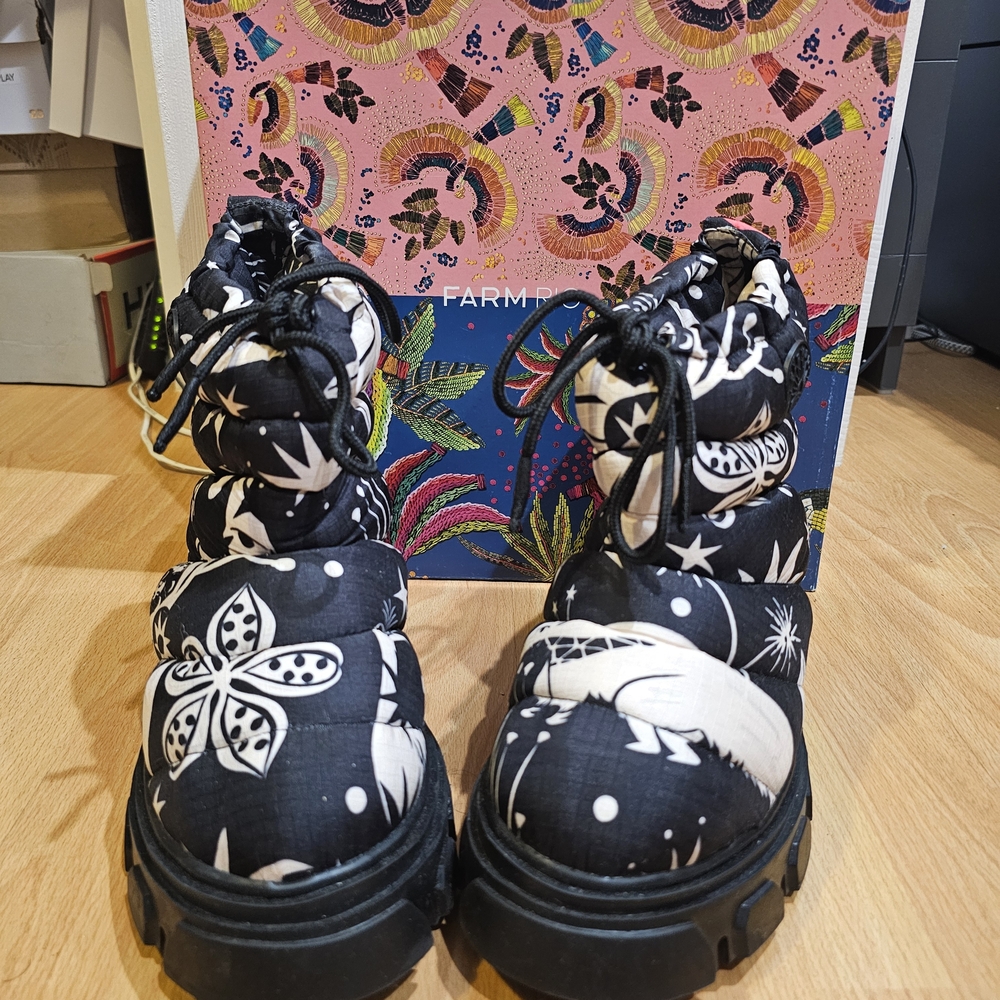 FARM Rio Black and White Winter Boots